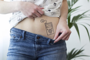 Insulin pump drawing on a belly